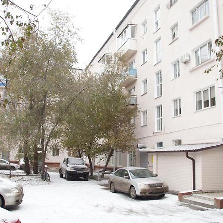 Yutniye Metry On Karla Marksa Apartamento Omsk Exterior foto